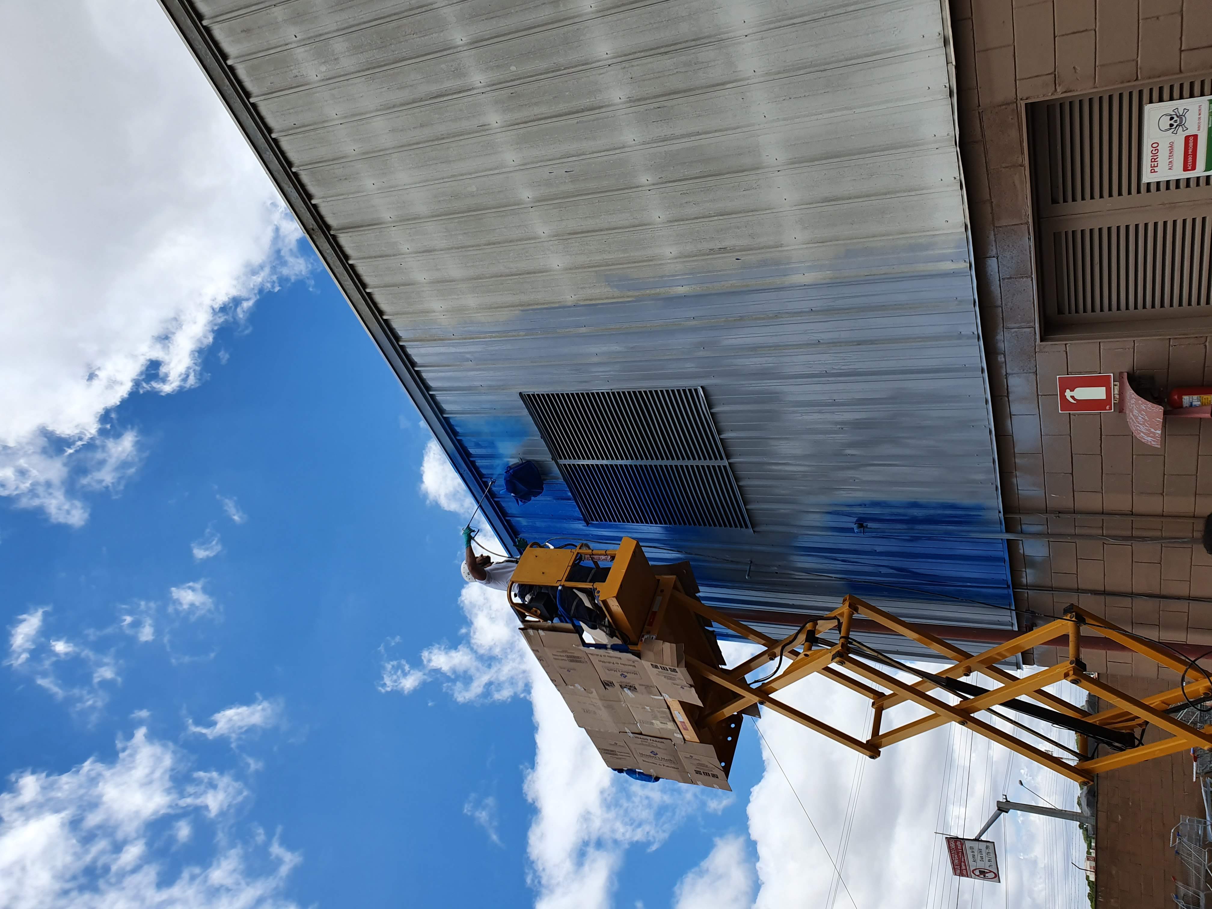 Pintura industrial em ambiente offshore